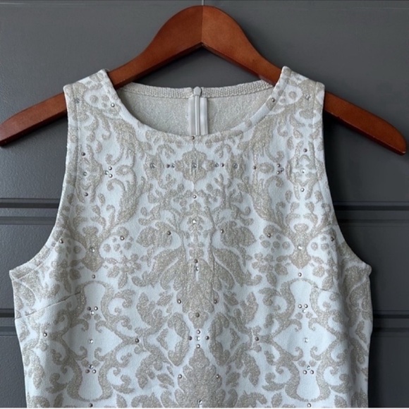 St. John Collection Gold Leaf Brocade Sheath midi Dress size 2 - Picture 5 of 7